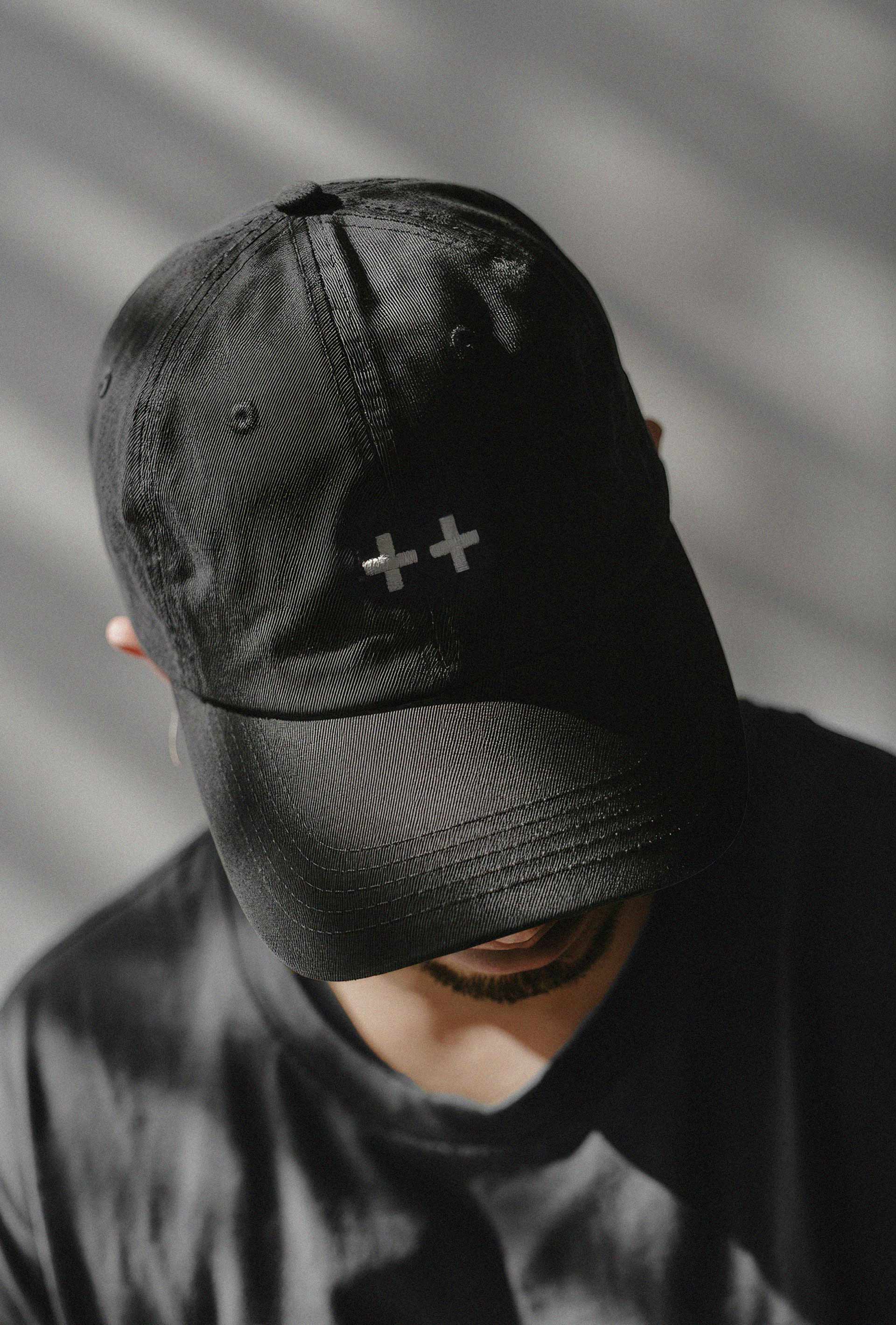 Kerned Confidence - Gorro-Outfit