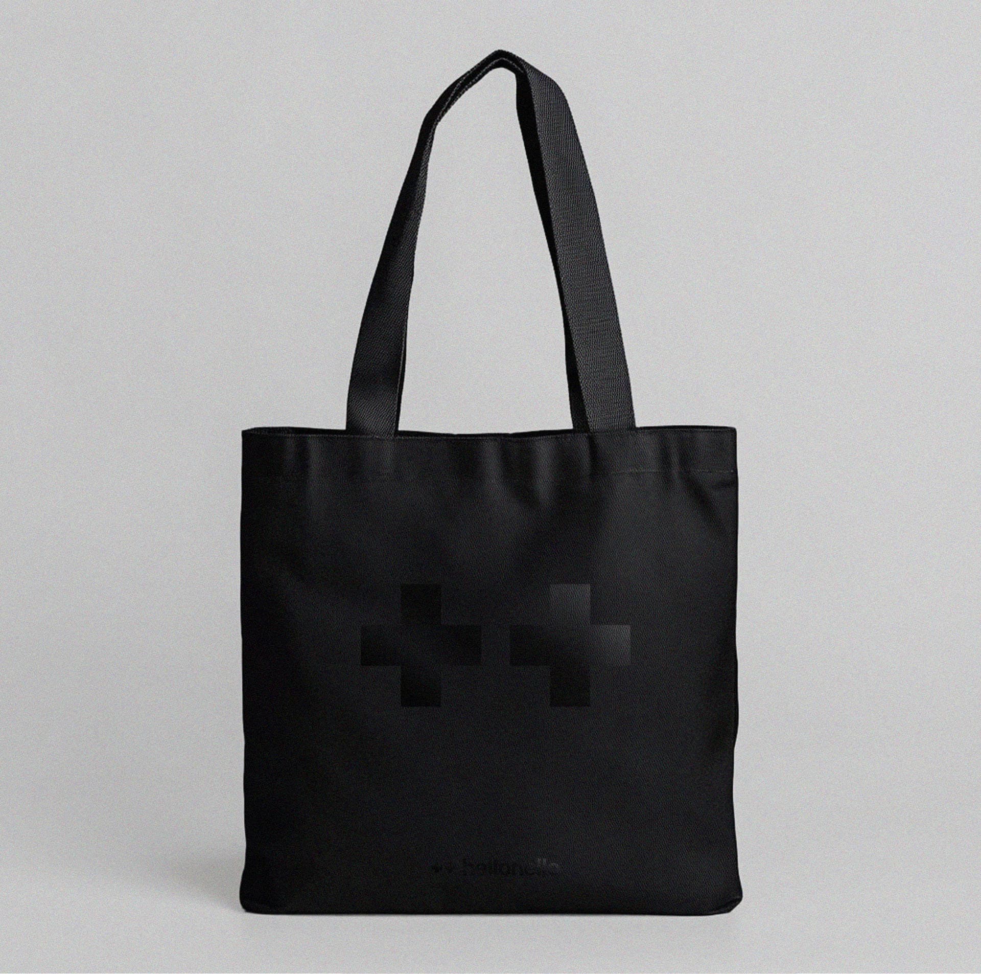 Monochrome Manifest
