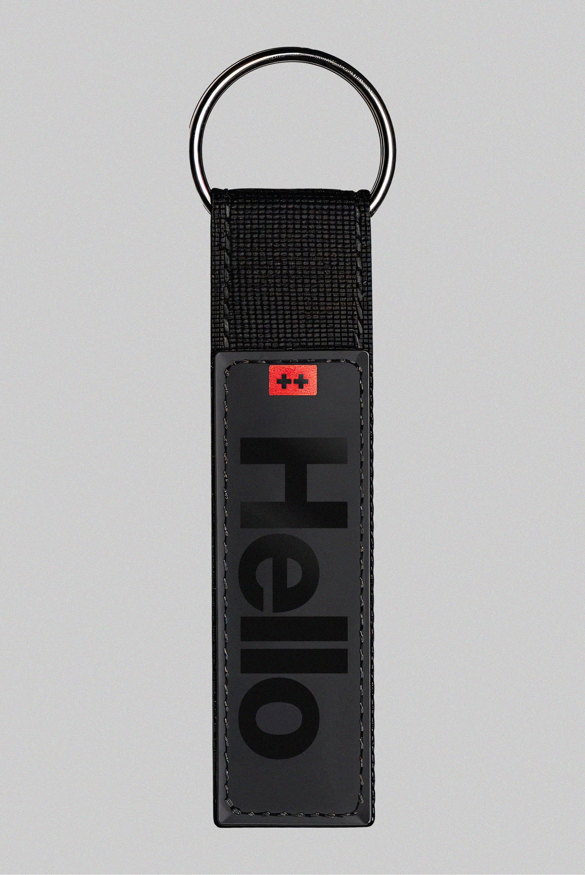Command + K - keychain-_-black-outfit-2_02a9a427-baa1-4c60-9d73-cae05294aea0